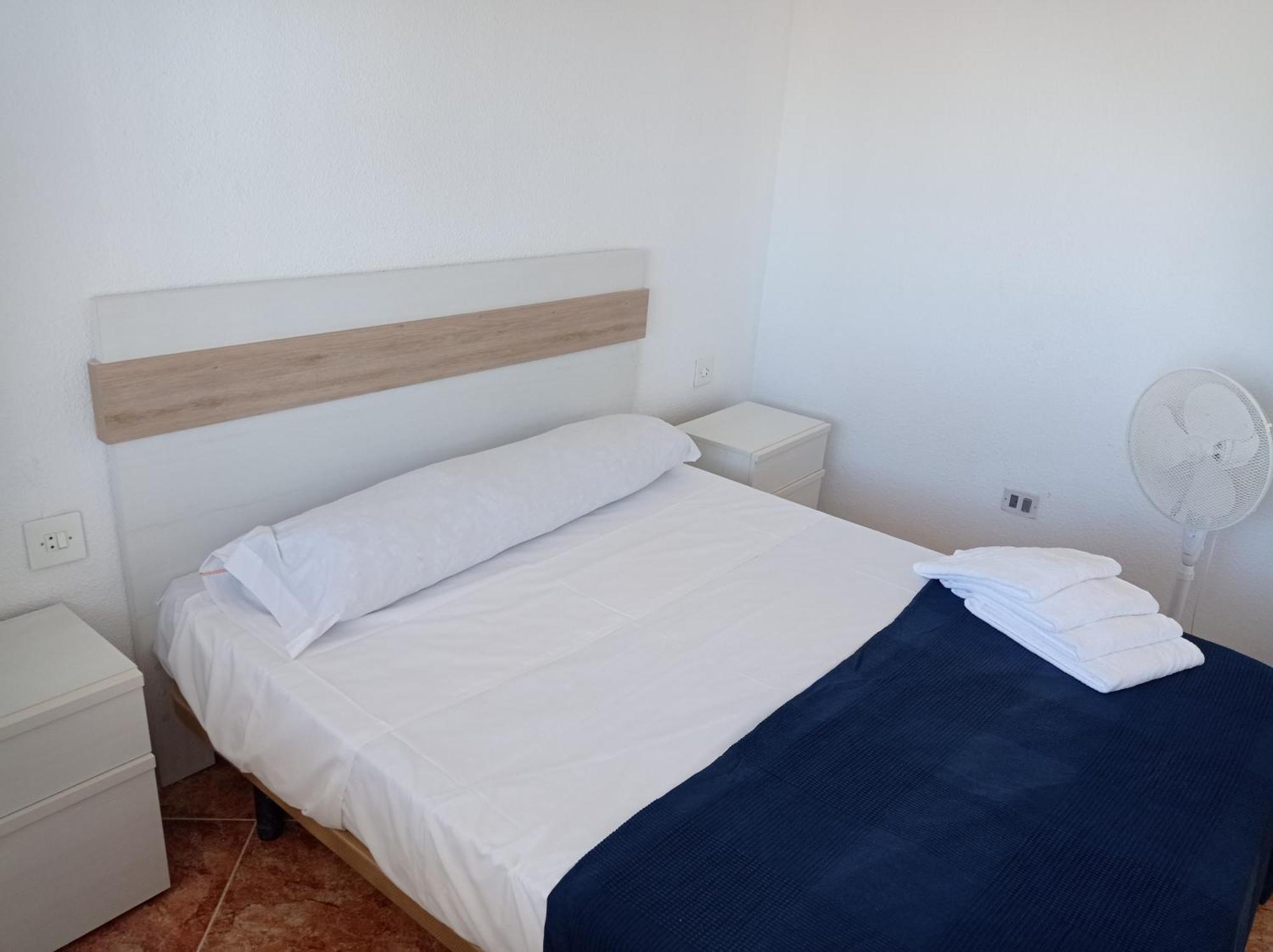 Apartamentos Bonaire 1ª Linea Wifi Solo Familias Serviplaya Gandia Pokój zdjęcie